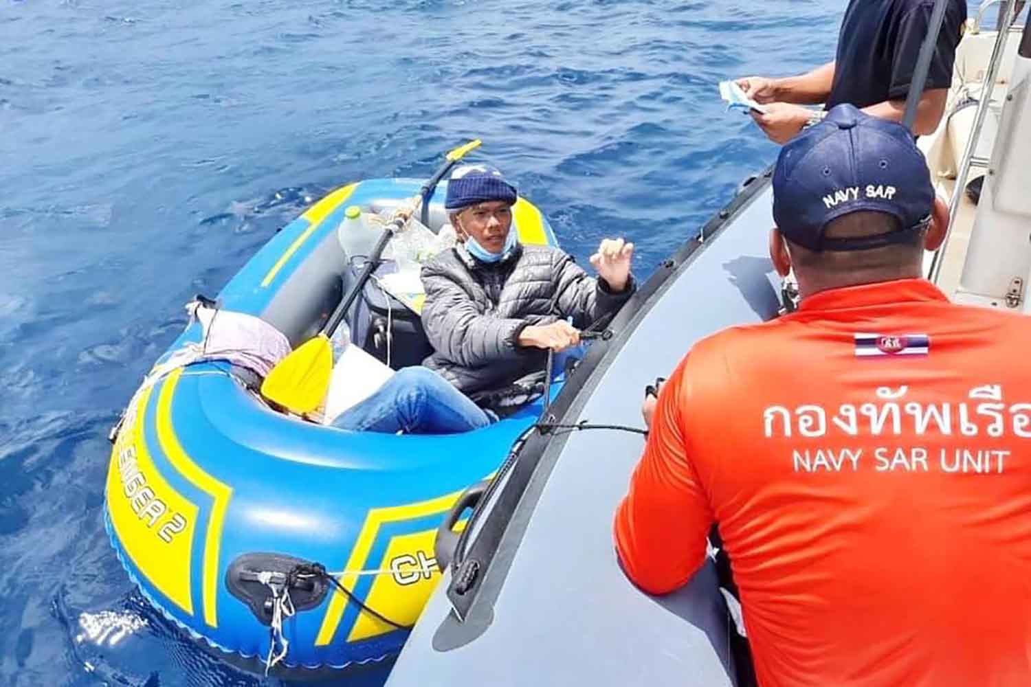 Vietnamese man found paddling inflatable boat toward India to see wife: Bangkok Post
