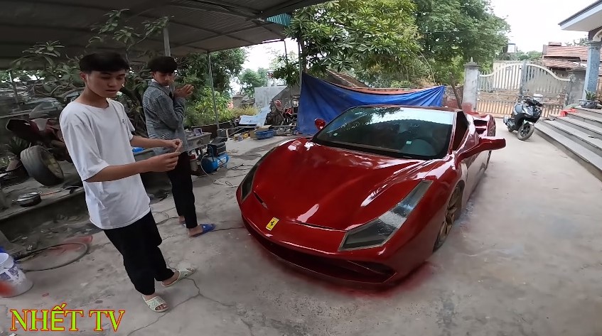 A screenshot shows a red Ferrari replica made by Nhet TV.