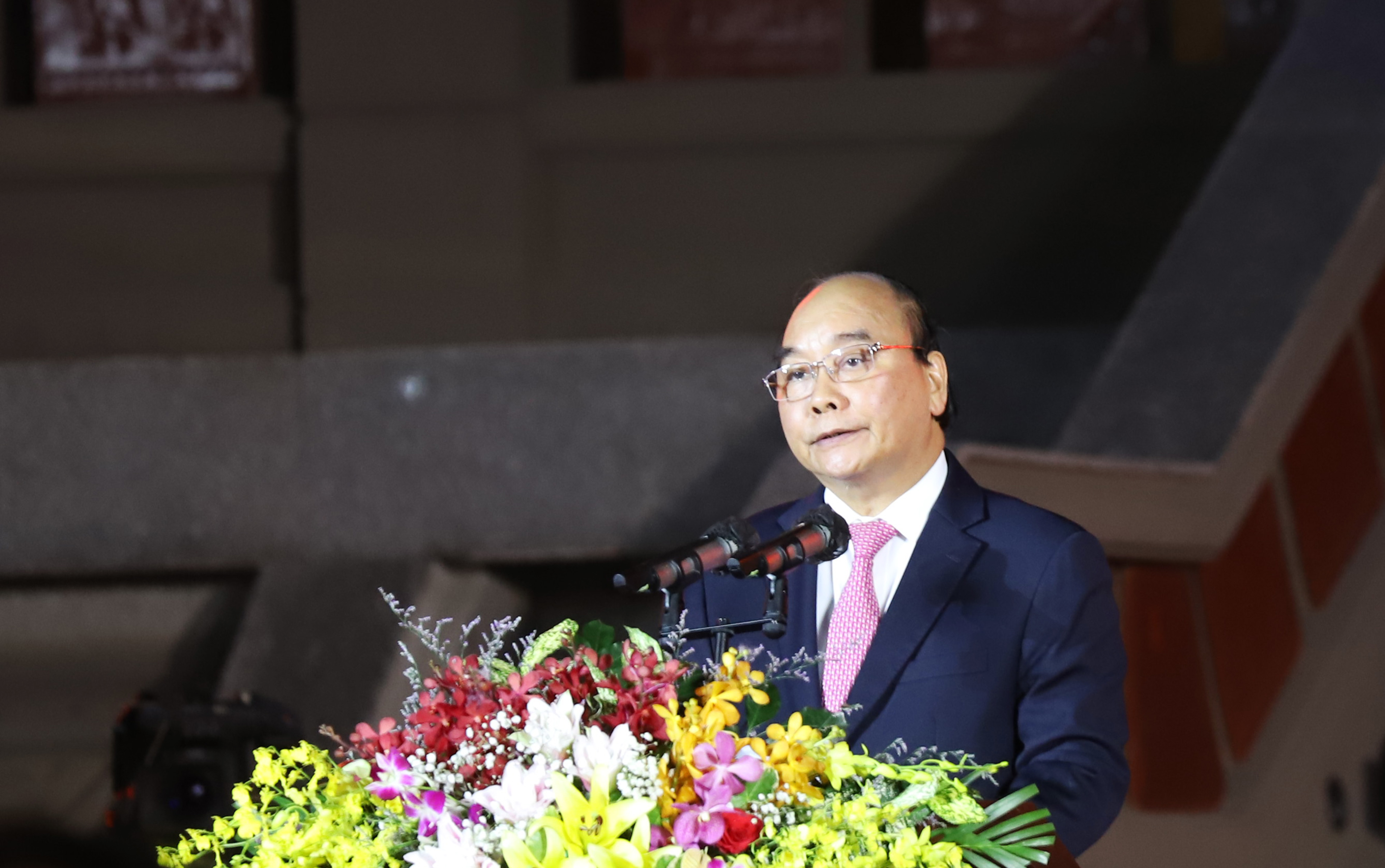 Vietnamese State President Nguyen Xuan Phuc speaks at the inauguration ceremony of the Hung Kings Temple in Can Tho City, Vietnam, April 6, 2022. Photo: Chi Quoc / Tuoi Tre