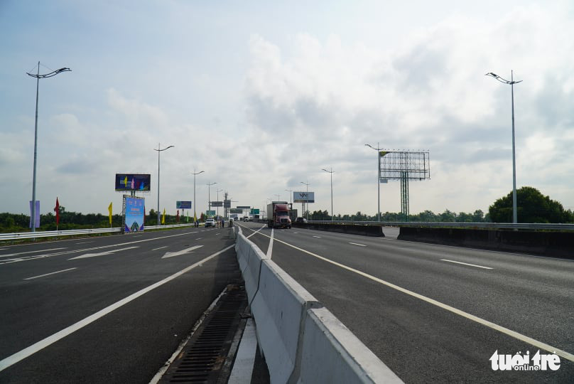 The junction of the Ho Chi Minh City - Trung Luong Expressway and Trung Luong - My Thuan Expressway in Tien Giang Province, Vietnam. Photo: Mau Truong / Tuoi Tre