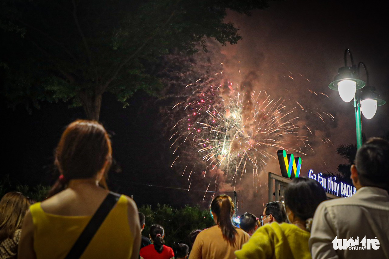Fireworks light up Ho Chi Minh City sky on Reunification Day