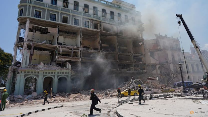 Vietnam offers condolences to Cuba over hotel explosion that has killed at least 32