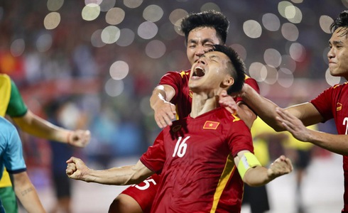 Vietnam inch closer to SEA Games’ football semifinals with win over Myanmar
