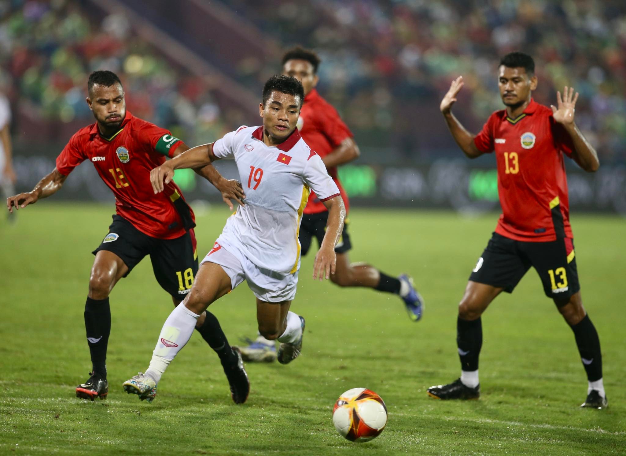 Vietnam defeat Timor Leste to advance to SEA Games men’s football semis as group leaders