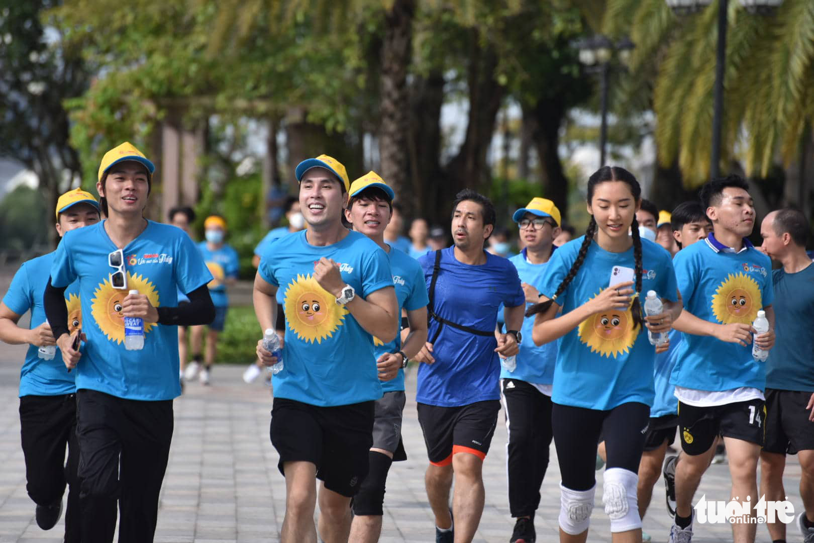 Hundreds run to raise fund for children with cancer in Ho Chi Minh City