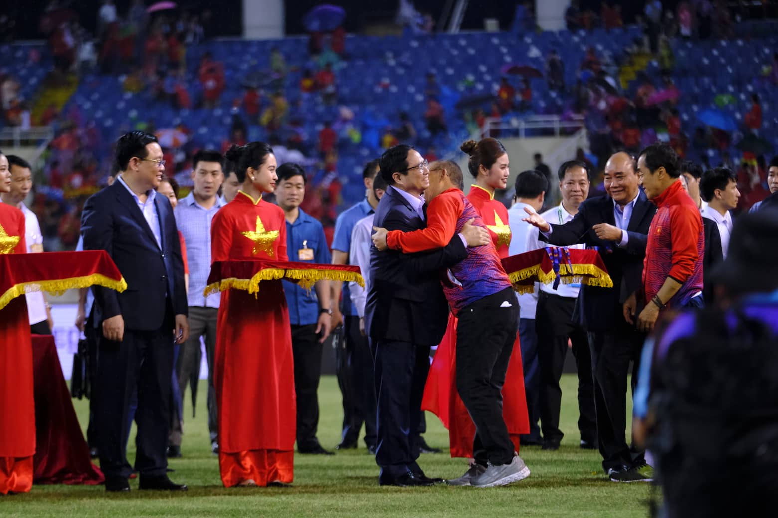 Vietnamese premier congratulates men’s football team on gold medal victory at SEA Games