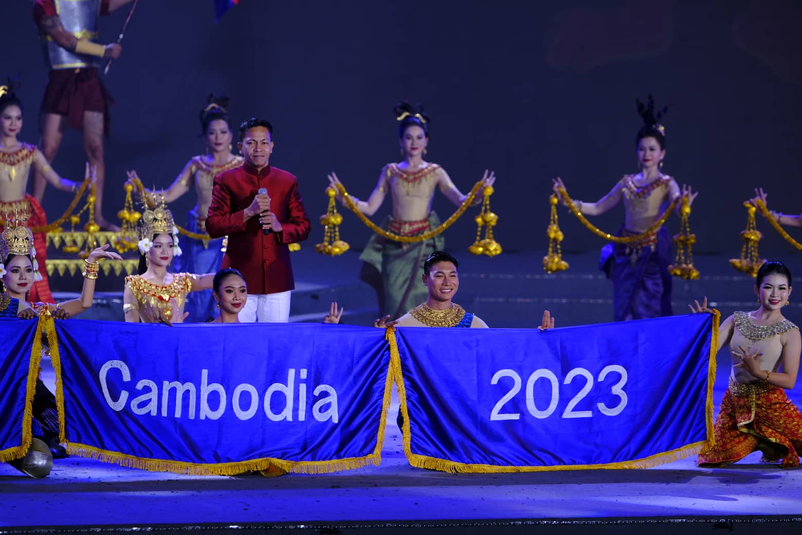A performance by Cambodia, which will host the 2023 edition of the SEA Games, at the 31st SEA Games closing ceremony in Hanoi, May 23, 2022. Photo: Nam Tran / Tuoi Tre