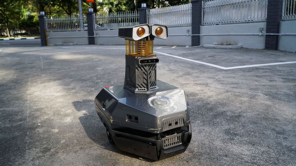 A view of a mosquito-trapping robot used by LHN group, which runs the Coliwoo hotel chain, inside a hotel in Singapore, April 22, 2022. Photo: Reuters