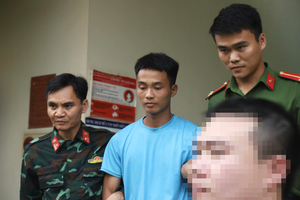 Trieu Quan Su is recaptured on June 1, 2022 after escaping from prison for the fourth time. Photo: Danh Trong / Tuoi Tre
