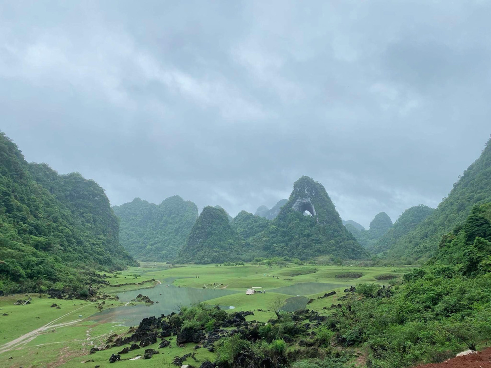The magnificent mountain towering over Vietnam’s Cao Bang Province