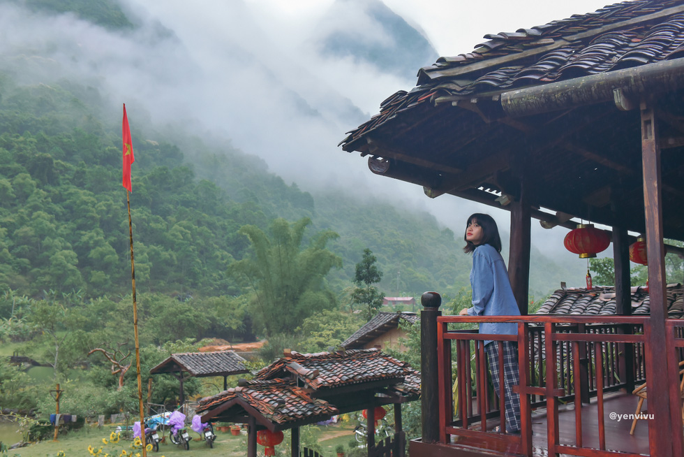 Mentioning destinations in Cao Bang, we cannot ignore the Pac Bo relic site in Truong Ha Commune, Ha Quang District, where late President Ho Chi Minh set up a revolutionary base. It not only carries historic meaning but also features stunning landscapes. Photo: Yen Vi Vu / Tuoi Tre