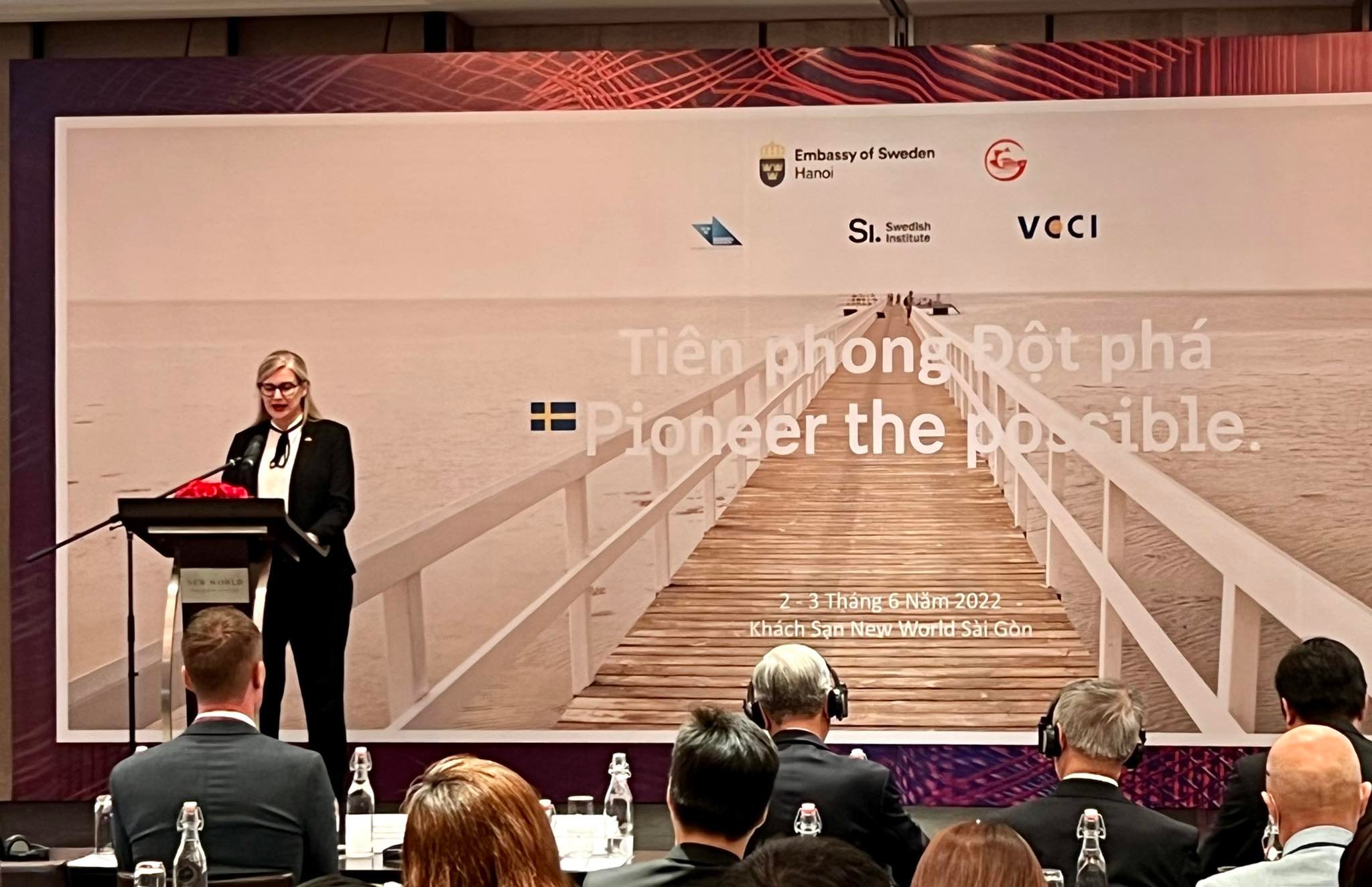 Swedish Ambassador to Vietnam Ann Måwe delivers an opening speech at the 'Pioneer the Possible' program in Ho Chi Minh City, June 2, 2022. Photo: Duy Khang / Tuoi Tre