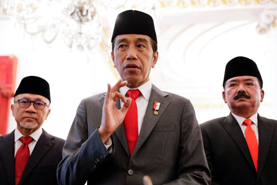 Indonesian president sacks trade minister after palm oil export uproar