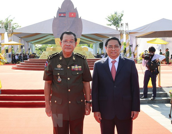Cambodia premier appreciates Vietnam’s help in toppling genocidal Pol Pot regime