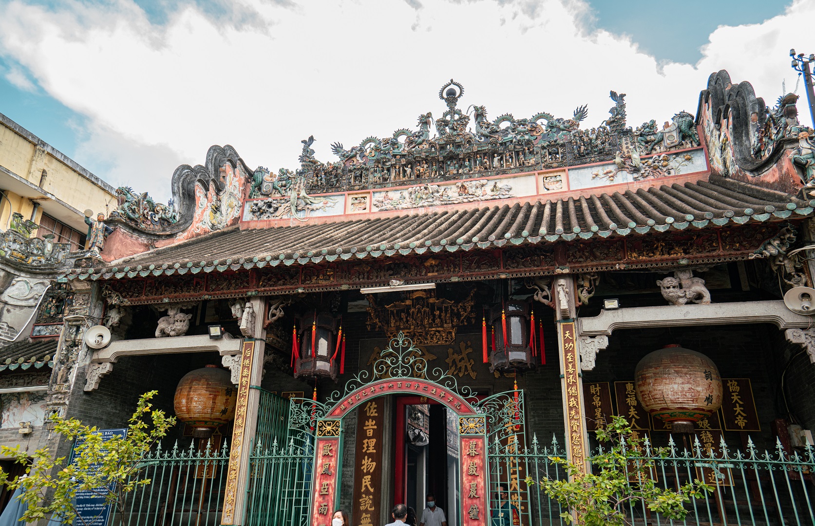 Ba Thien Hau Temple: A quiet spiritual destination in busy Ho Chi Minh City