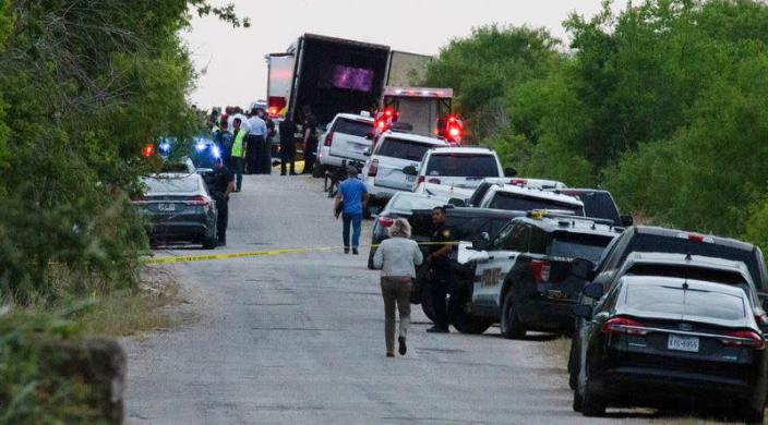 People found dead inside a trailer truck in San Antonio. Photo: Reuters