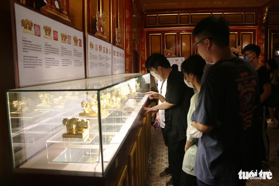 Visitors tour an exhibition of the Nguyen Dynasty’s royal seal at the Imperial City within the framework of the 2022 Hue Festival in Thua Thien-Hue Province, Vietnam, June 29, 2022. Photo: Nhat Linh / Tuoi Tre
