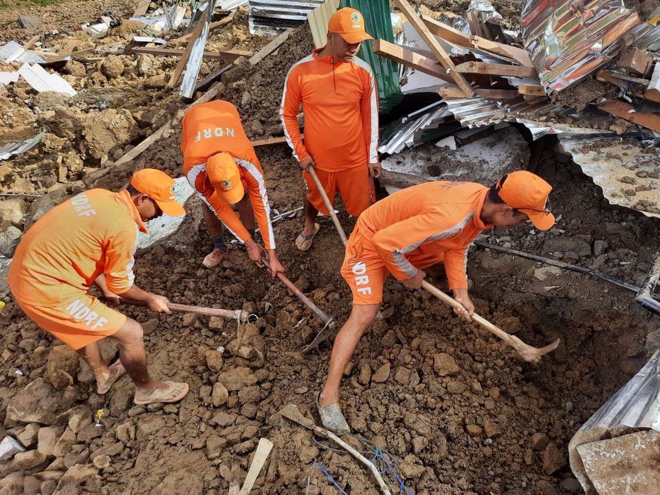 Members of National Disaster Response Force (NDRF) search for survivors after a landslide in Noney in the northeastern state of Manipur, India, June 30, 2022. Photo: National Disaster Response Force/Handout via REUTERS