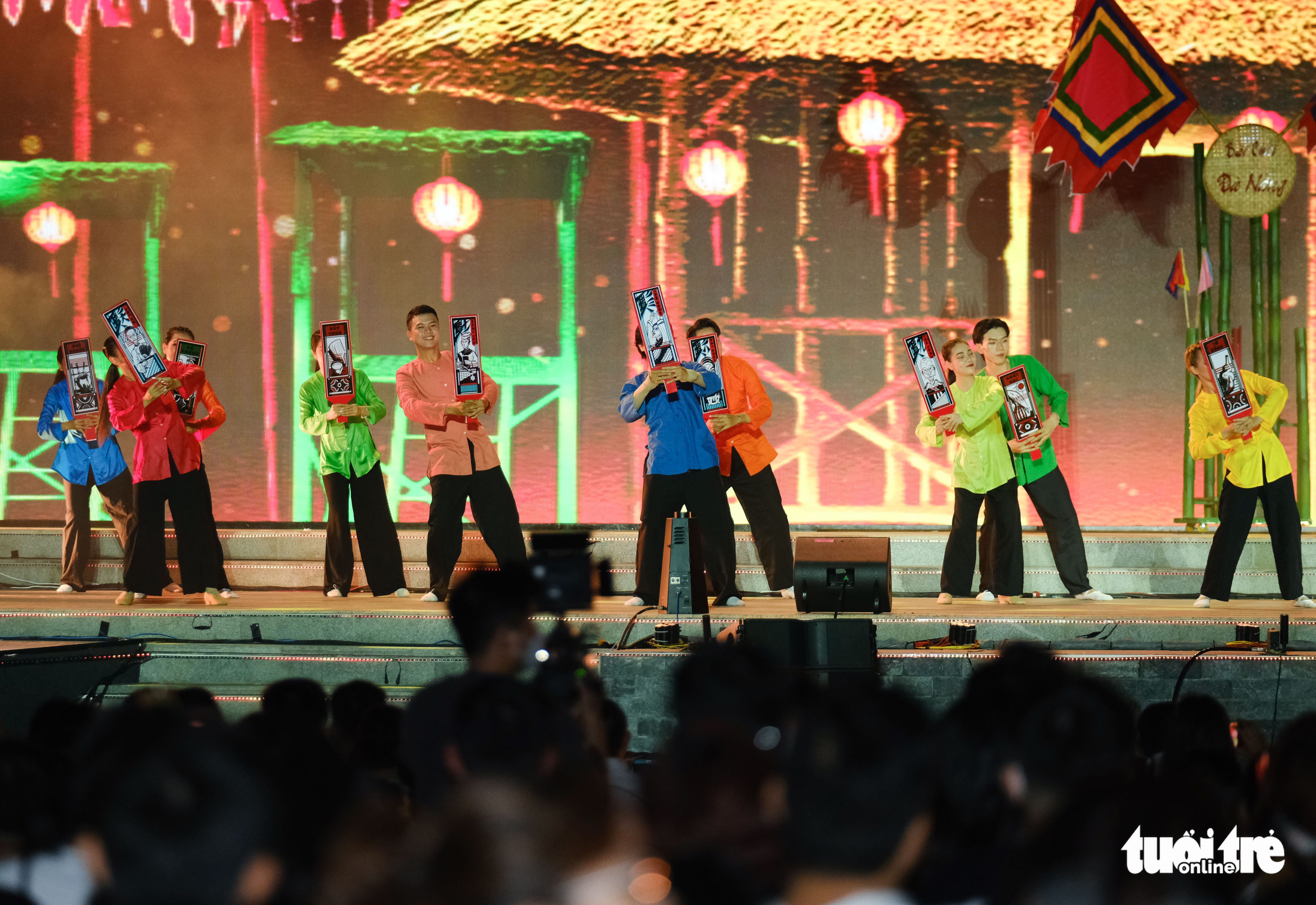 A dance performance at the Take me to the Sun music festival in Da Nang City, Vietnam, July 9, 2022. Photo: Tan Luc / Tuoi Tre