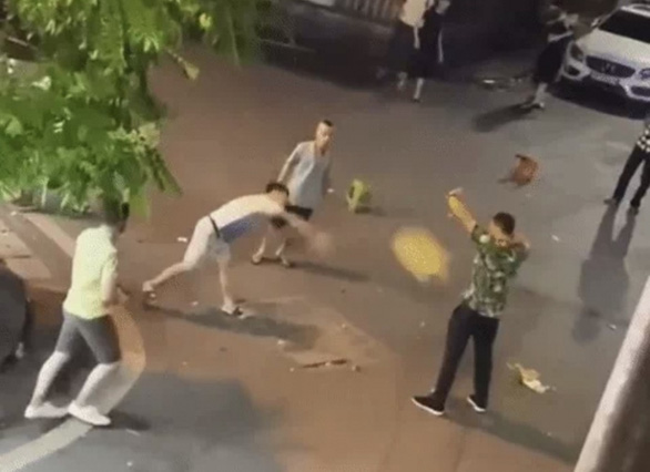 Hanoi police probe fight between locals and foreigners in Old Quarter