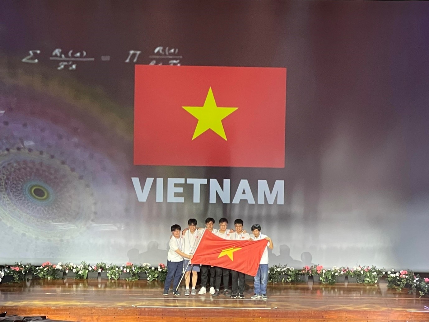 Vietnamese student gets maximum score at Int’l Math Olympiad after 20 years