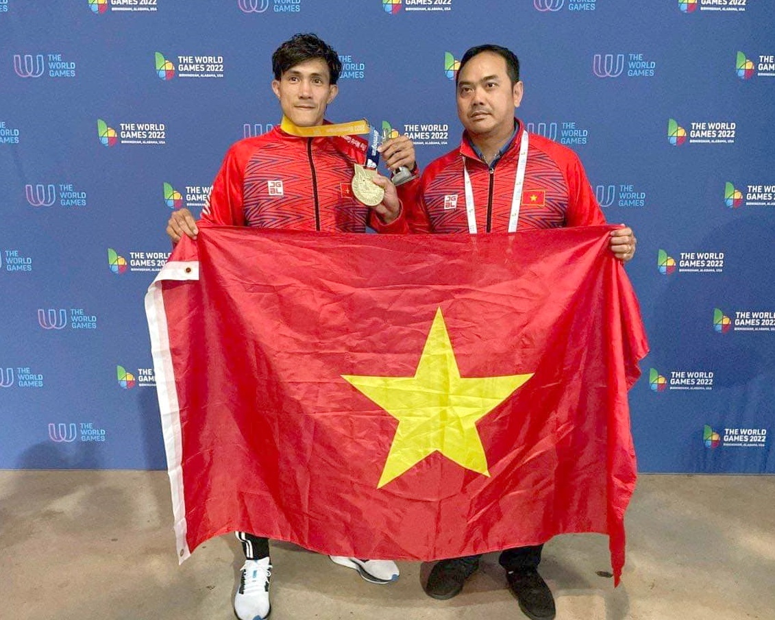 Vietnamese fighter claims World Games’ Muay Thai gold medal