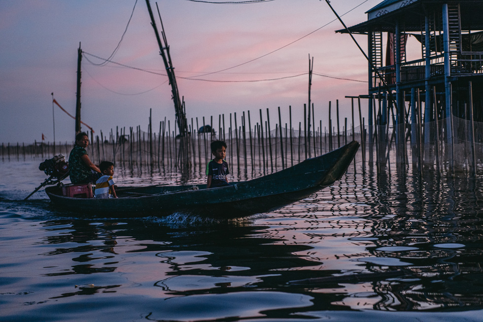 At Chuon Lagoon, local kids follow their parents to experience the river life at an early age. Photo: VISIT HUE