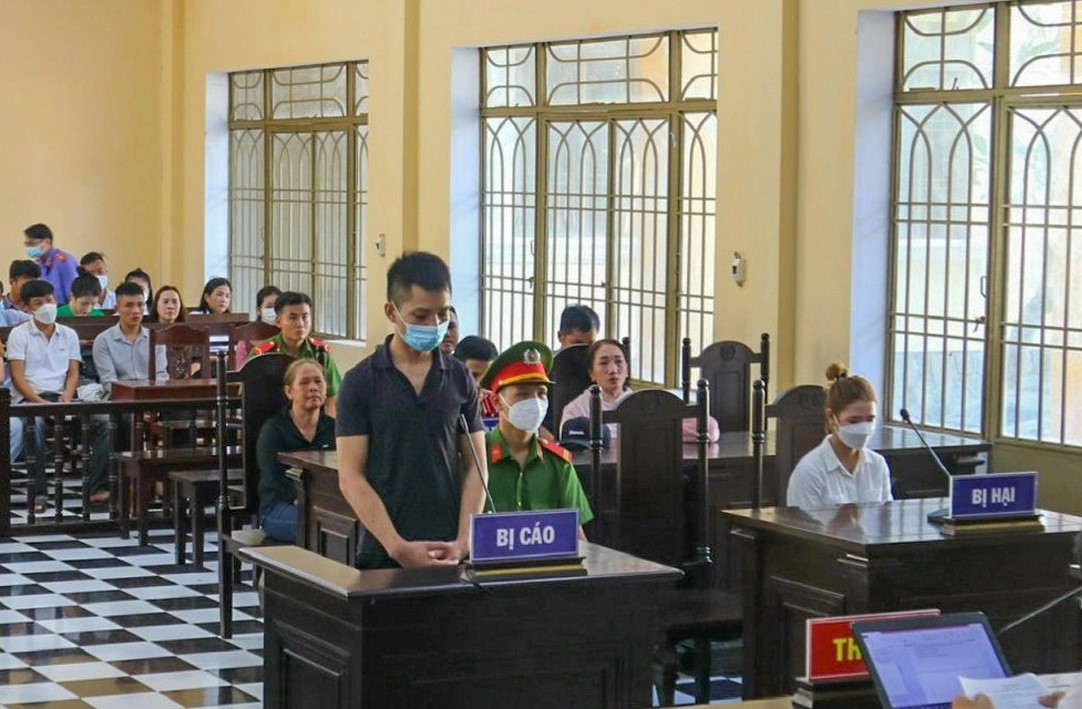 Vietnamese sentenced to death for killing 5-year-old daughter by throwing her into river