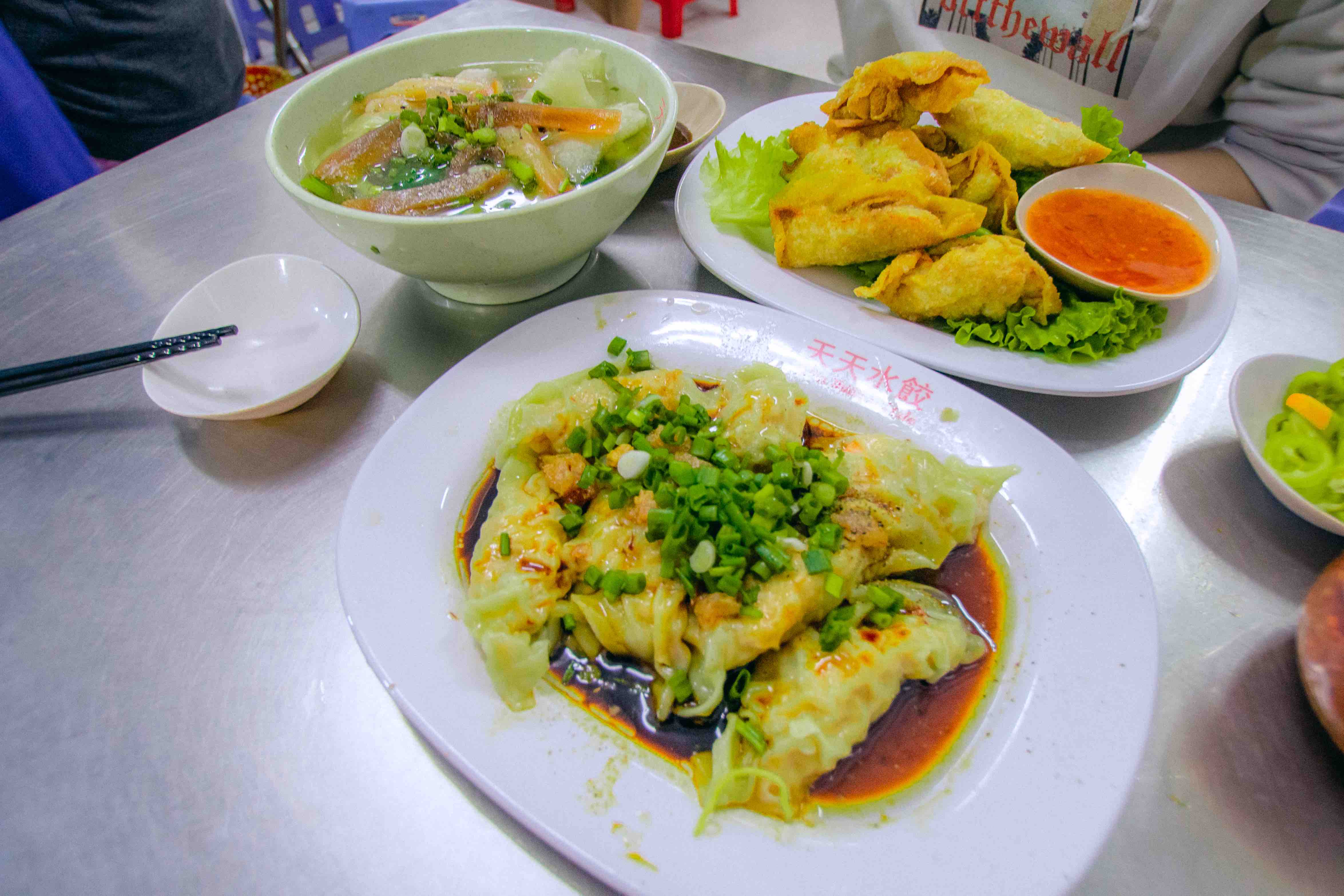 Different types of shuijiao at a stall on Ha Ton Quyen Street, District 11, Ho Chi Minh City. Photo: Linh To / Tuoi Tre News