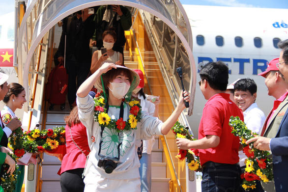 South Korean tourists arrive in Khanh Hoa, Vietnam in May 2022. Photo: Thuc Nghi / Tuoi Tre
