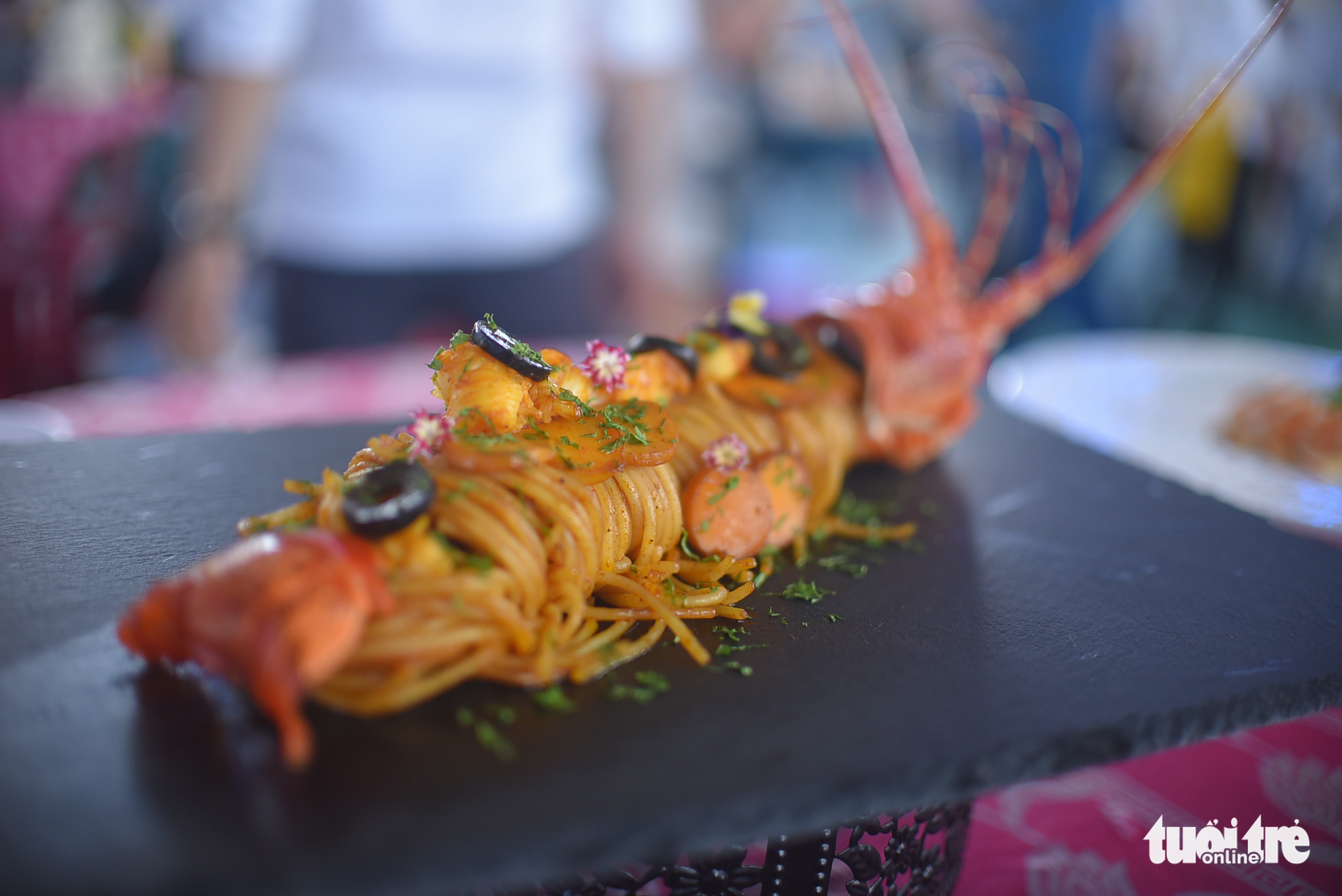 A lobster dish on display at a culinary contest in Phu Yen Province, Vietnam, July 31, 2022. Photo: Lam Thien / Tuoi Tre