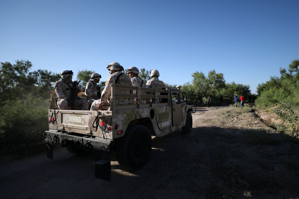 Soldiers arrive at the facilities of a coal mine which collapsed leaving miners trapped, in Sabinas, in Coahuila state, Mexico, August 3, 2022. Photo: Reuters