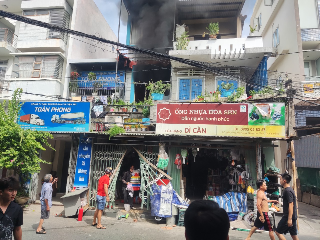 Woman, 2 children die in house fire in Da Nang