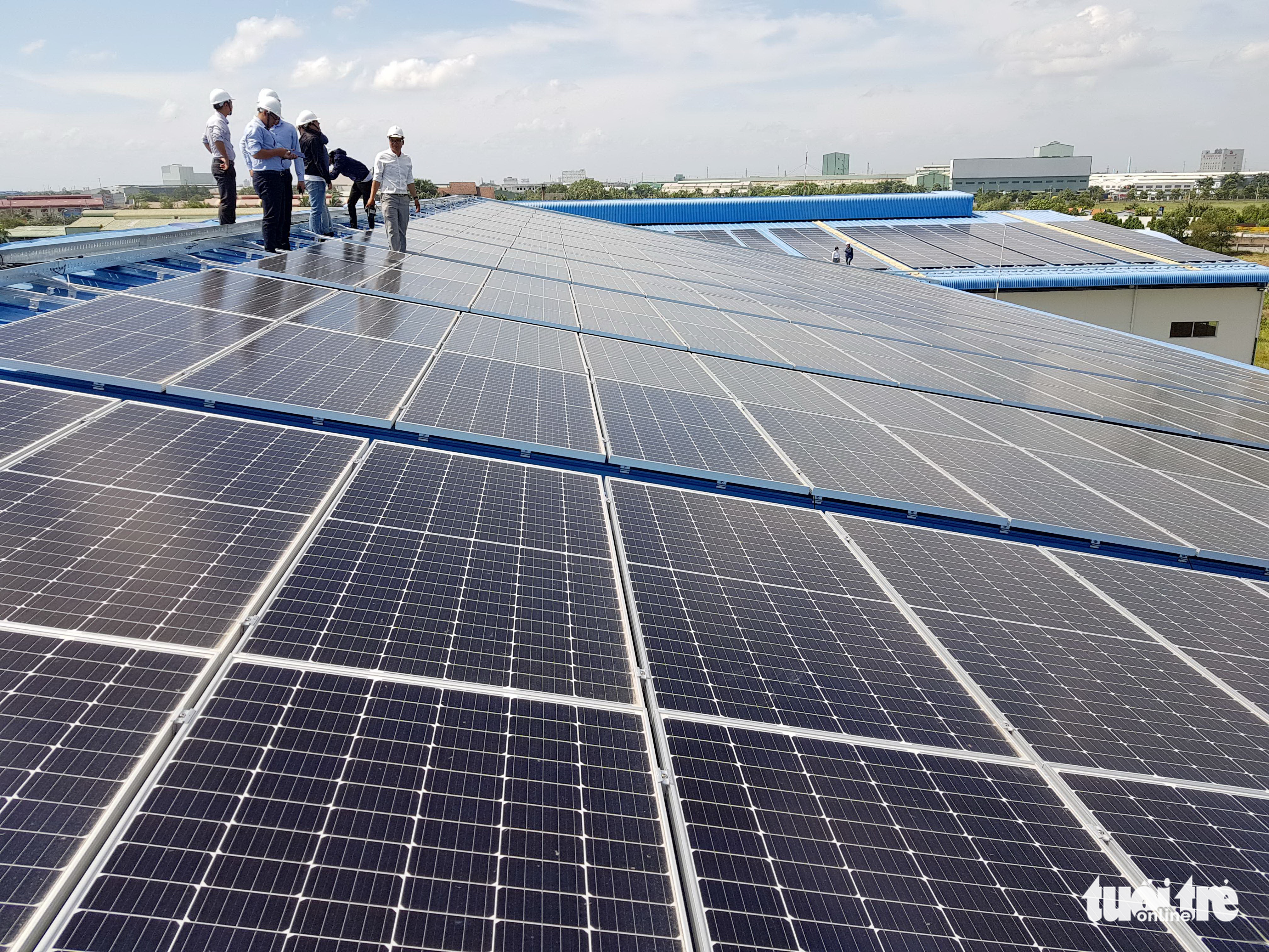 Vietnam to cut 23,390 tonnes of CO2 emissions per year with French solar power project