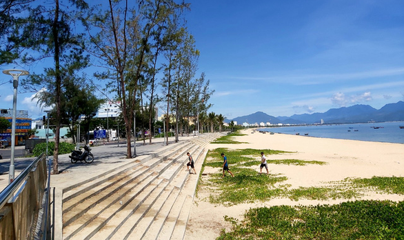 Da Nang prepares to open beachfront parks to public