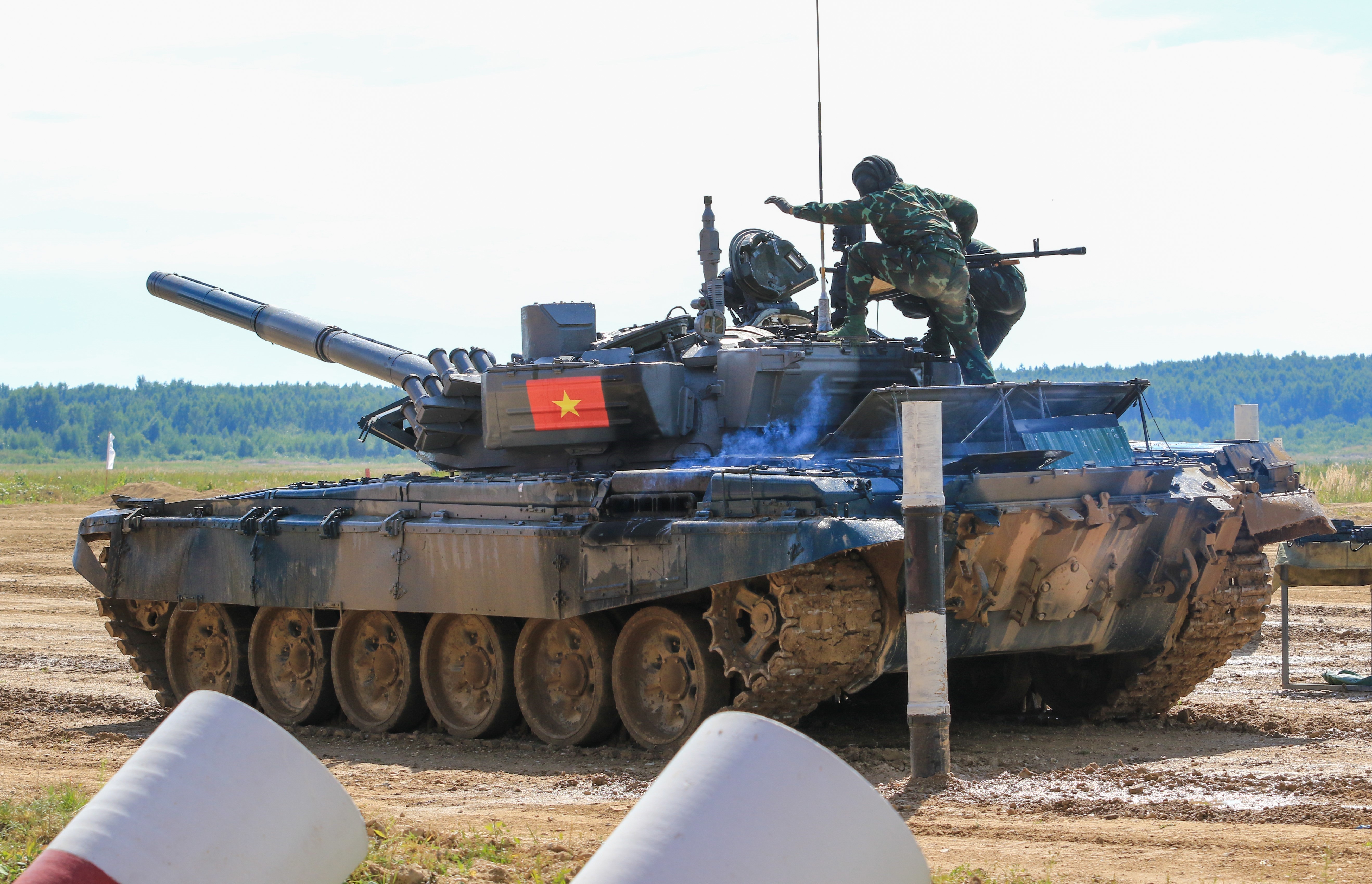 Vietnam’s tank team competes in International Army Games in Russia