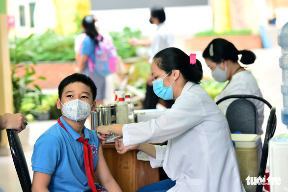 Children’s COVID-19 vaccines with extended shelf life worry parents in Ho Chi Minh City