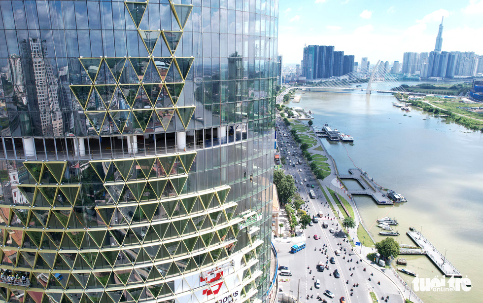Construction of long-stalled high-rise project resumes in downtown Ho Chi Minh City