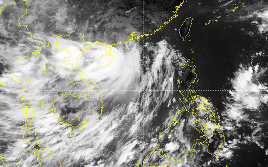 Vietnamese provinces prepare to evacuate 135,000 people as Storm Ma-on approaches