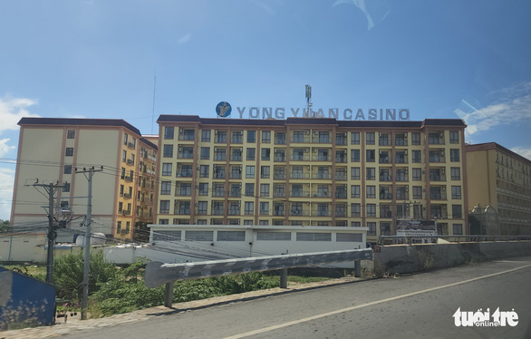 This image shows Yong Yuan Casino, which actually operates fraudulent online game and other activities, in Cambodia’s Kandal Province. Photo: Dan Thuan / Tuoi Tre
