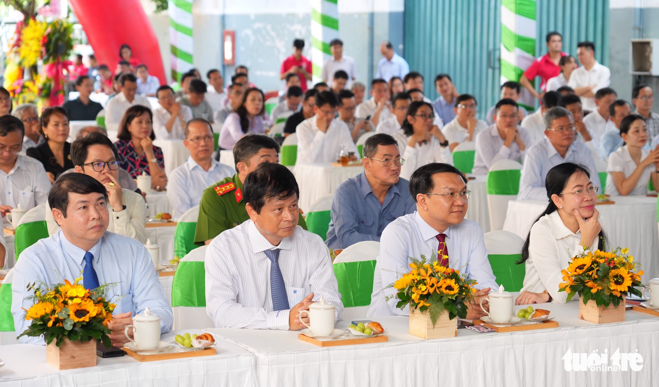 Delegates attend the groundbreaking of the Tuoi Tre Complex in Go Vap District, Ho Chi Minh City, August 30, 2022. Photo: Huu Hanh / Tuoi Tre
