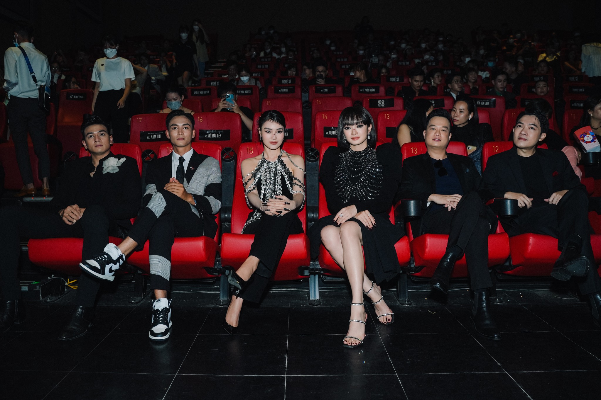 Movie showings should last until no later than 2:00 am: Vietnam cinema watchdog