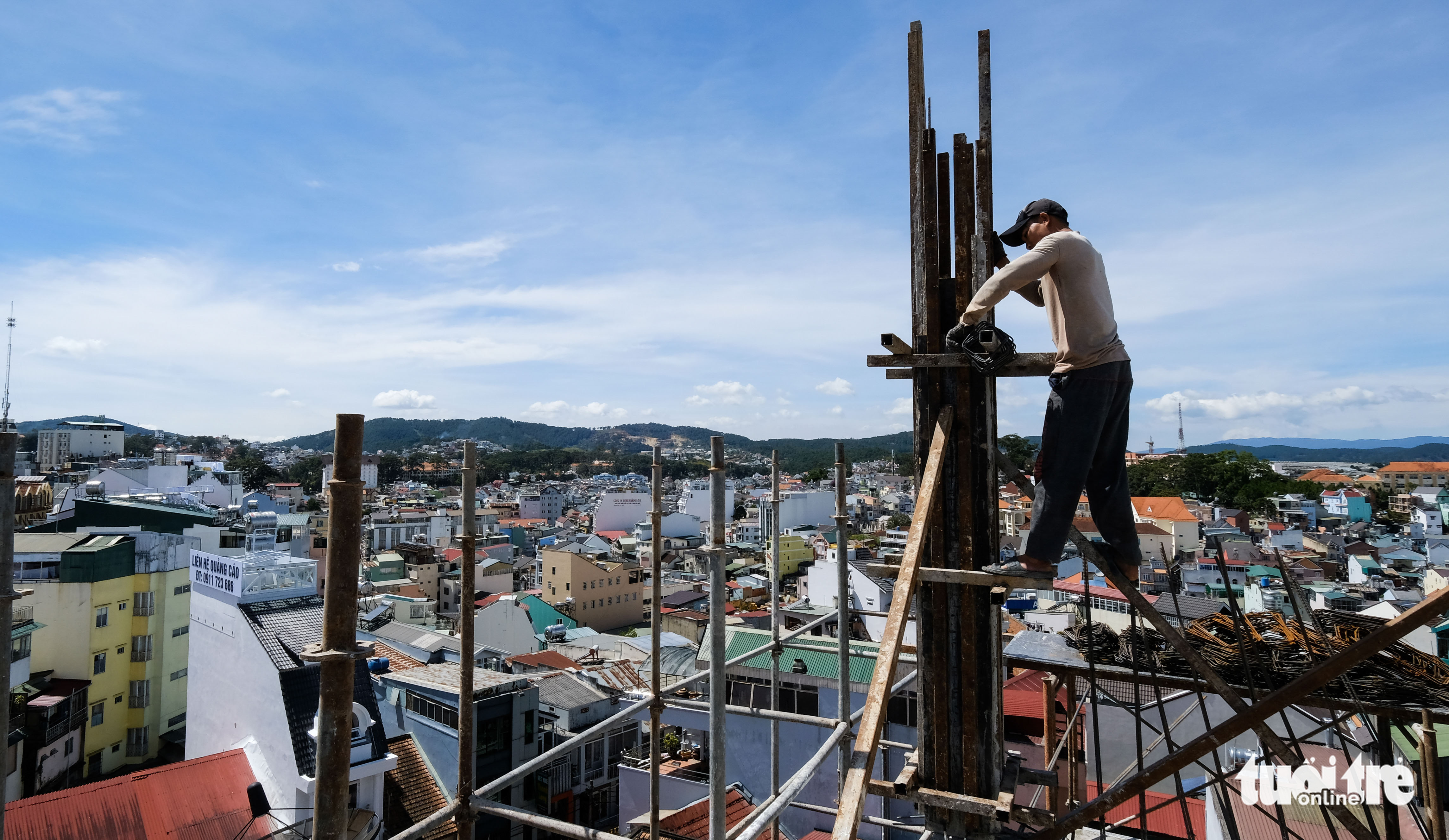 A house is being built in Da Lat City, Lam Dong Province, Vietnam. Photo: M.Vinh / Tuoi Tre