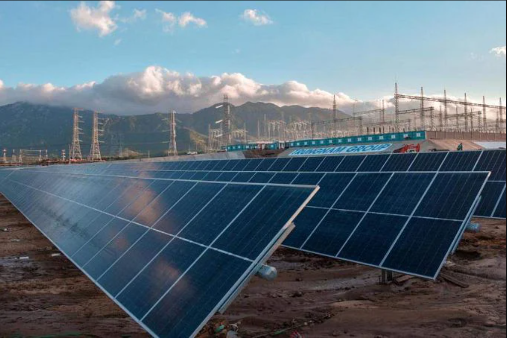 Vietnam slashes power usage at its largest solar farm