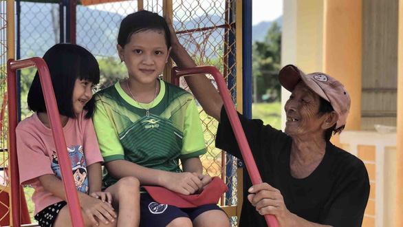 Retired Vietnamese man donates land to build kindergarten for ethnic children