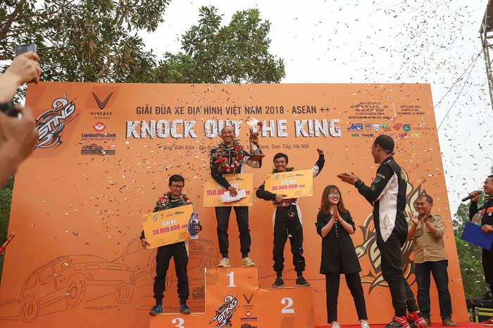 Winners of Knock Out the King 2018, held in Hanoi, between March 24 and 25, 2018. Photo: Tuoi Tre