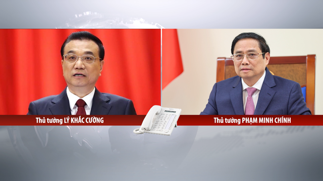 Vietnamese, Chinese premiers discuss measures to lift bilateral trade during phone talks