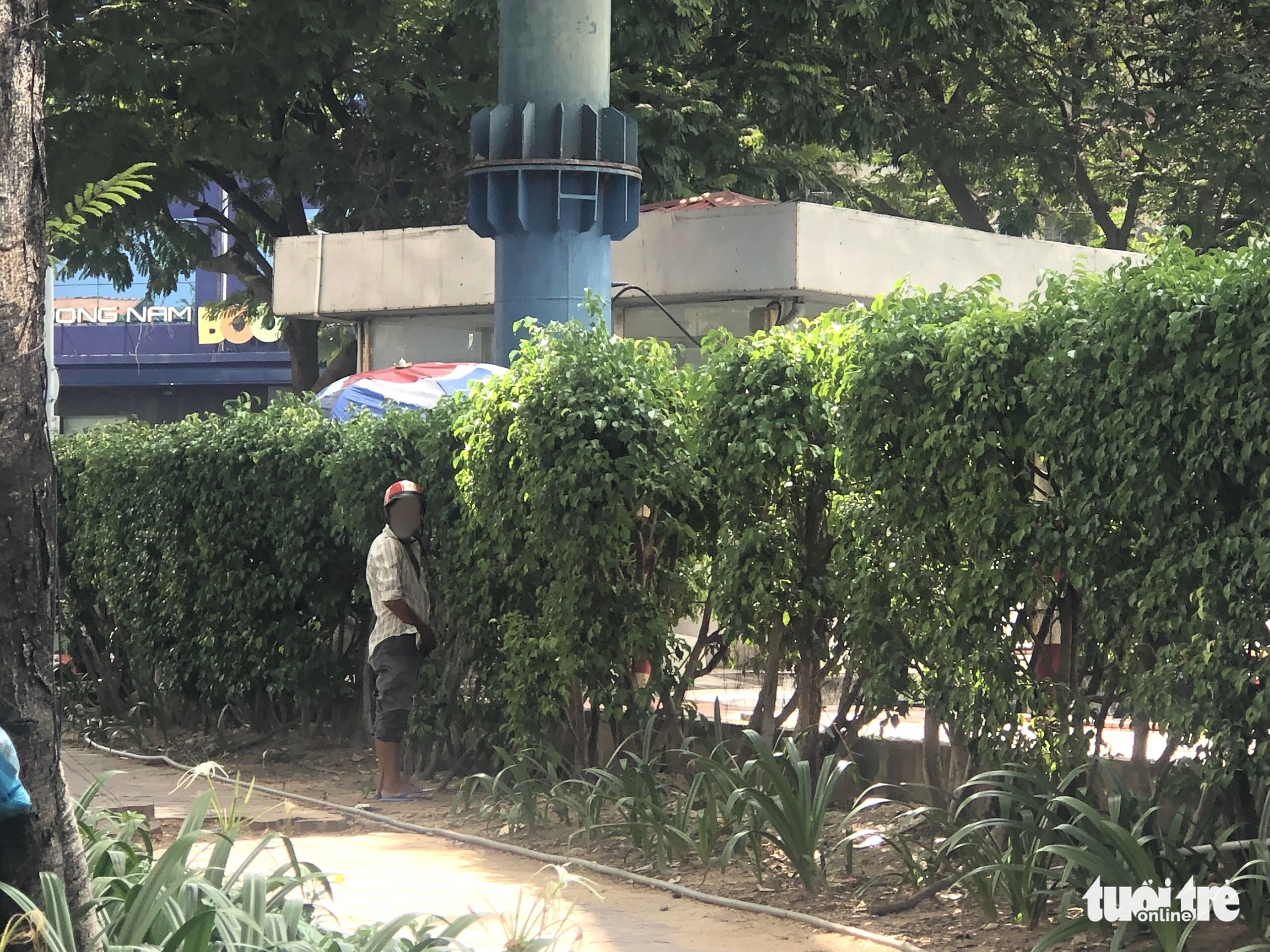 Public Urination pisses Off Residents In Ho Chi Minh City Tuoi Tre News