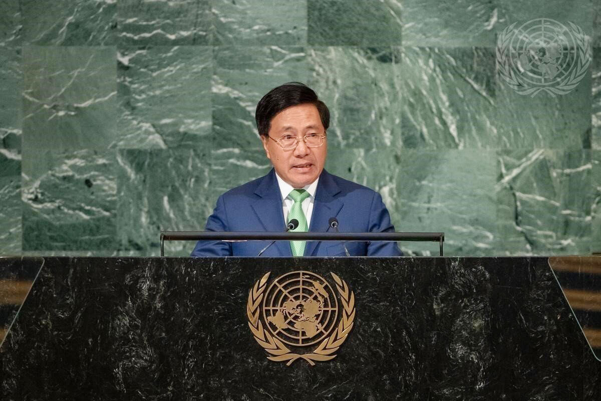 Vietnam Deputy PM calls for respect for int'l law at 77th UN General Assembly