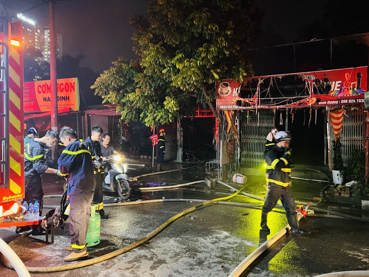 Fire damages four houses in Hanoi